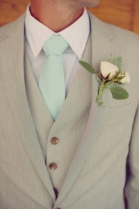 Γαμπριάτικο κοστούμι: Με γραβάτα ή παπιγιόν? - Εικόνα 1060
